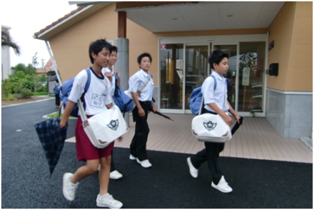 u090622-10.png