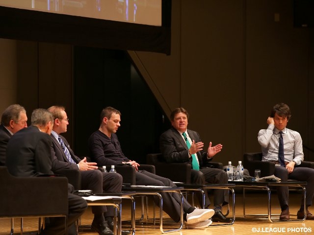 The 9th Football Conference was held