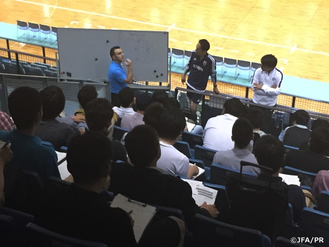 JFA公認指導者リフレッシュ研修　［フットサル日本代表トレーニングマッチ視察・分析］