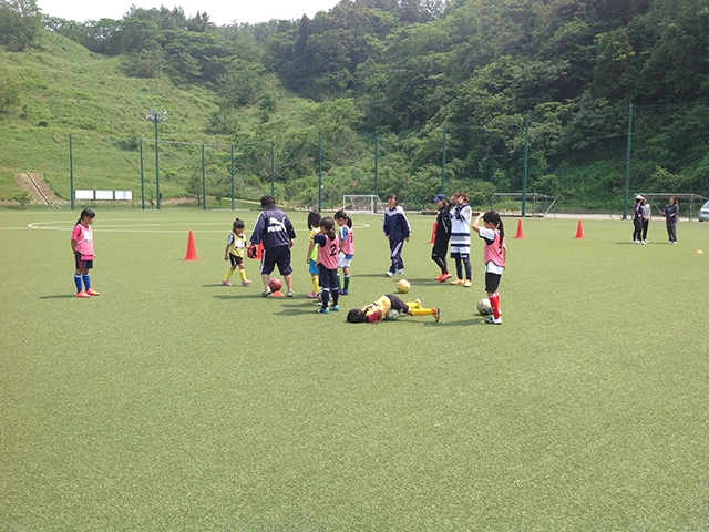 JFAレディース/ガールズサッカーフェスティバル 石川県金沢市の北陸大学フットボールパークに、56人が参加!
