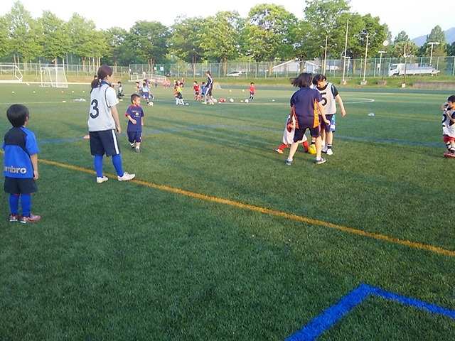 JFAキッズ（U-8）サッカーフェスティバル 長野県塩尻市の塩尻市中央スポーツ公園に、79人が参加！