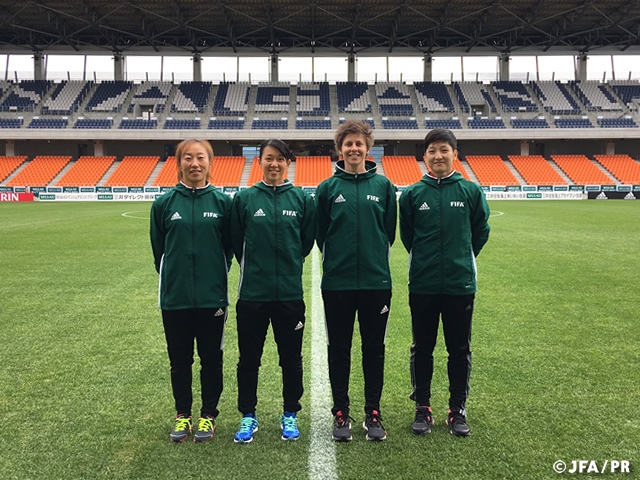 MS＆ADカップ2017　なでしこジャパンvs.スイス女子代表　担当審判員がスタジアムにてトレーニングを実施