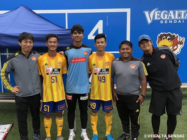 Three academy players and one coaching staff from the Football Federation of Cambodia joins practice session held by Vegalta Sendai