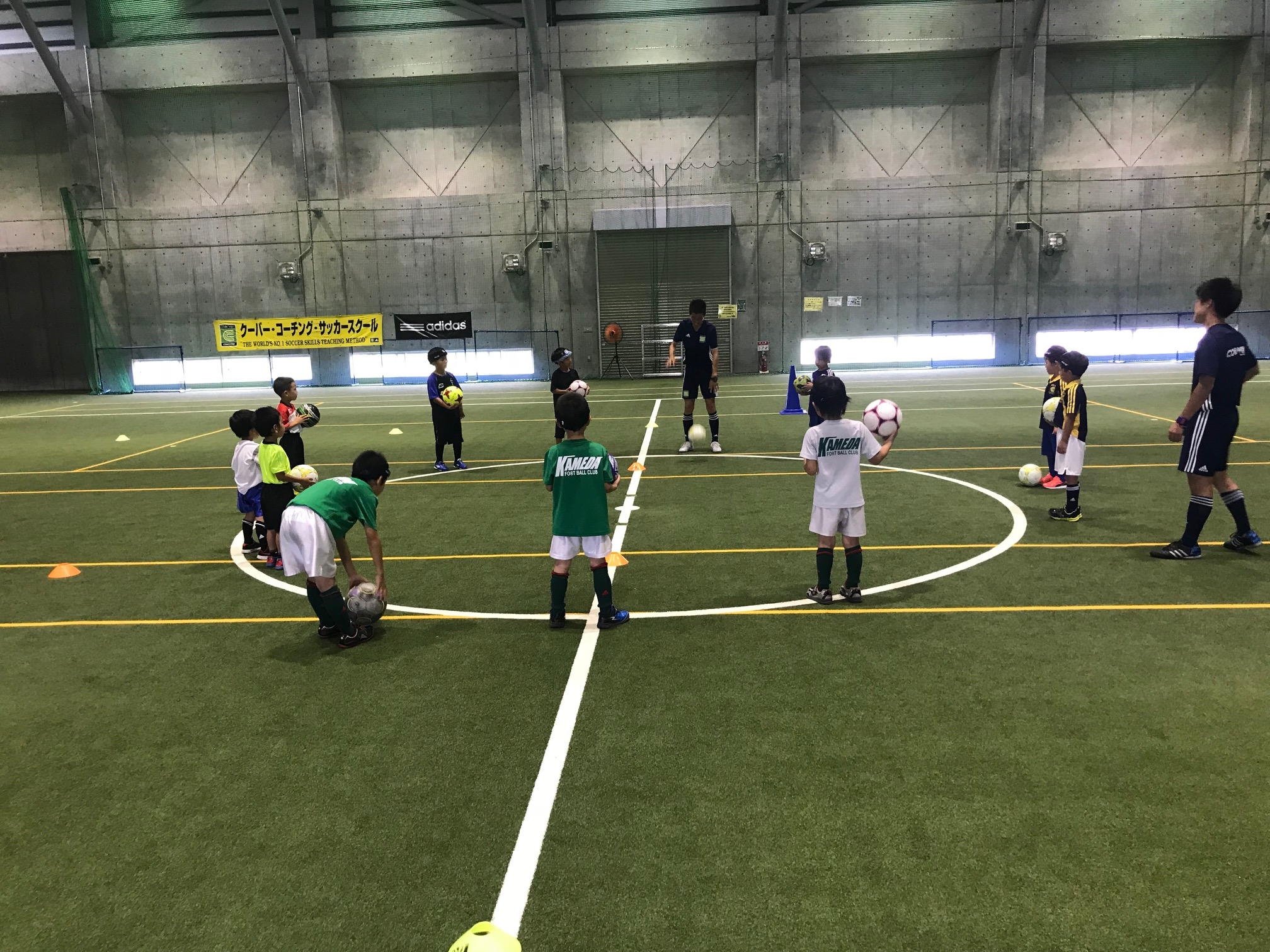 JFAキッズ（U-6）サッカーフェスティバル 新潟市江南区の新潟市亀田総合体育館に11人が参加！