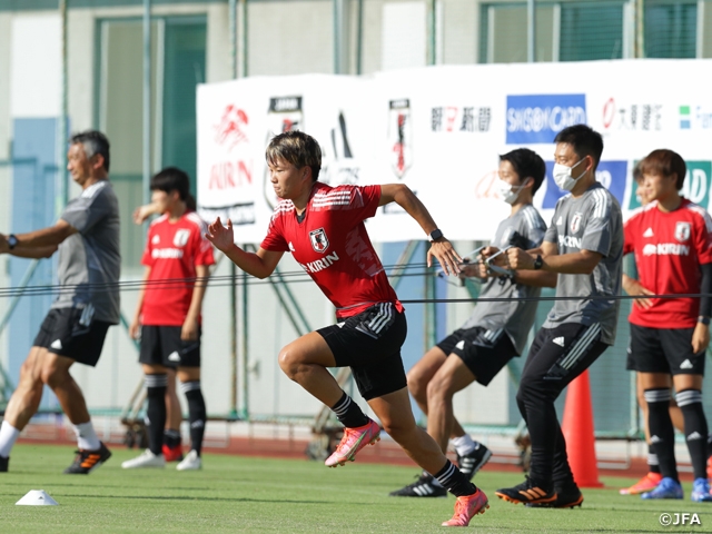 なでしこジャパン　炎天下で頭も身体もフル回転の充実したトレーニング