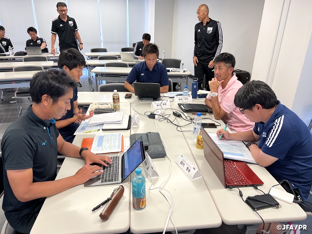 ゴールキーパーA級／レベル3コーチ養成講習会集合研修およびリフレッシュ研修会を開催