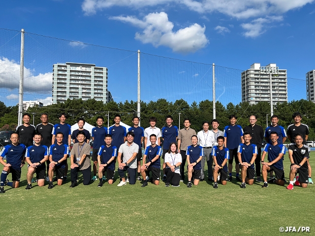 プロフェッショナルレフェリートレーニングキャンプを実施