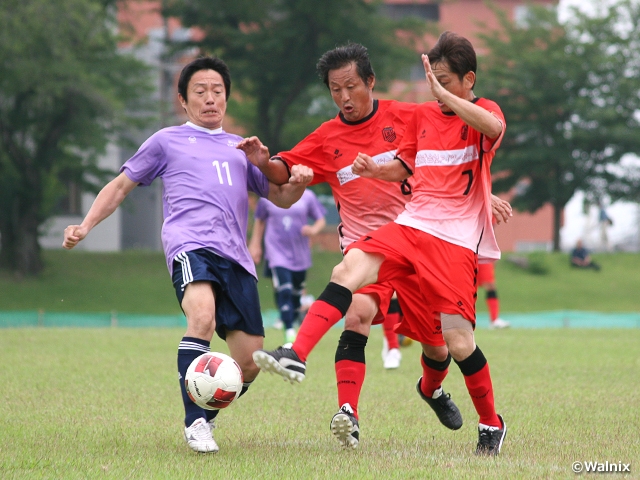 4強が出そろう　JFA 第23回全日本O-50サッカー大会