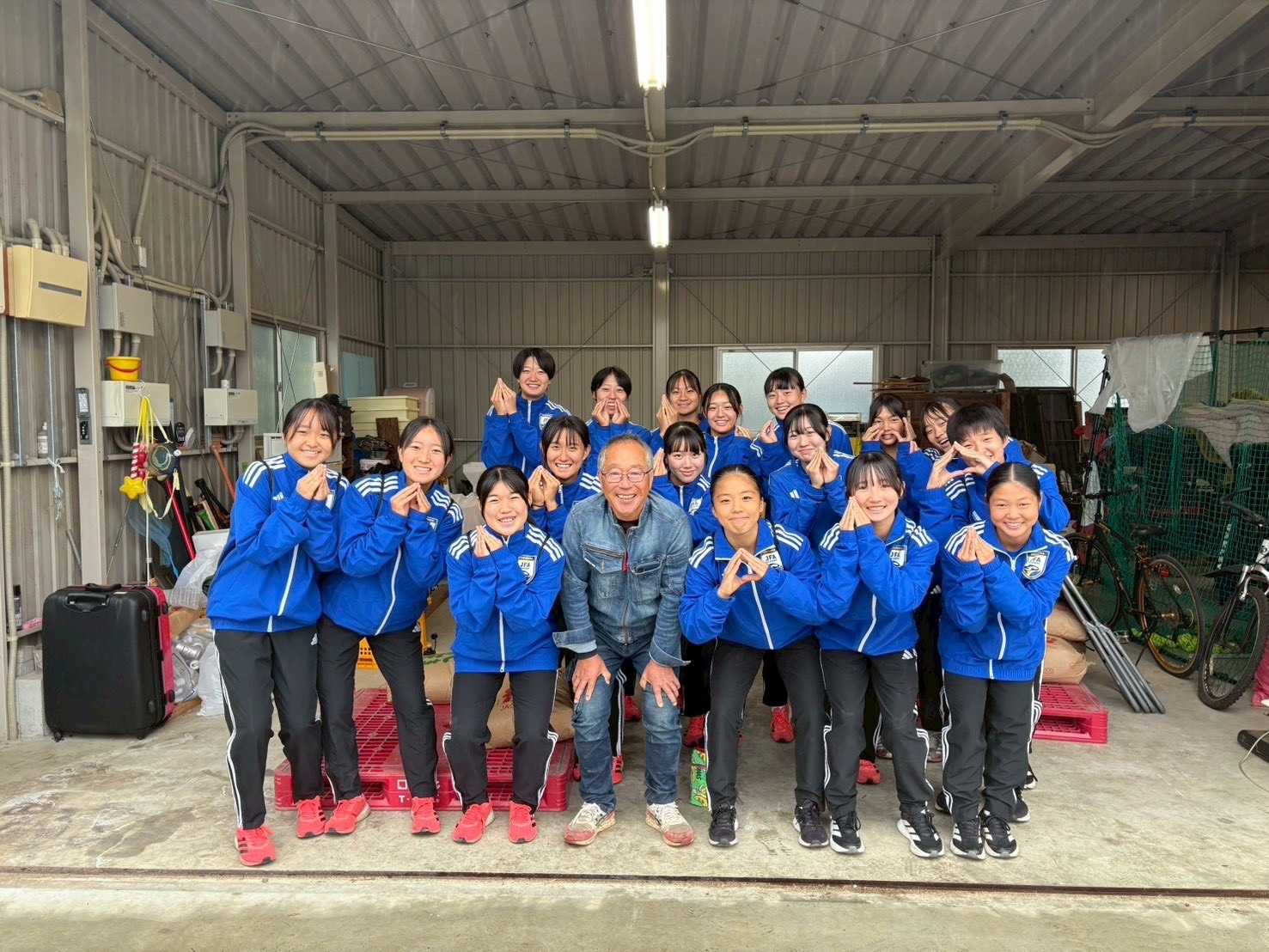 中学生　稲刈り学習