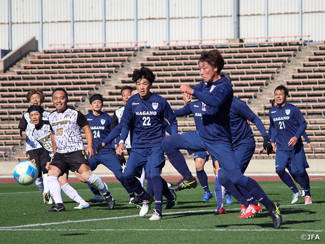 1次ラウンドを突破してベスト4が出そろう　JFA 第13回全日本O-40サッカー大会