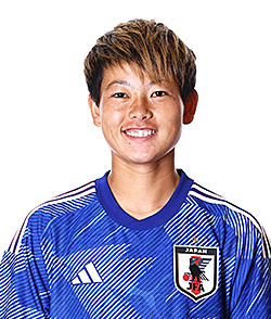 井上　綾香