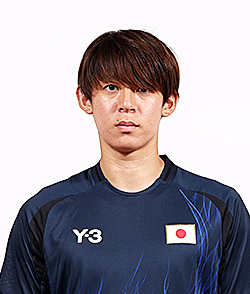 山本　理仁