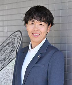 岩清水 梓
